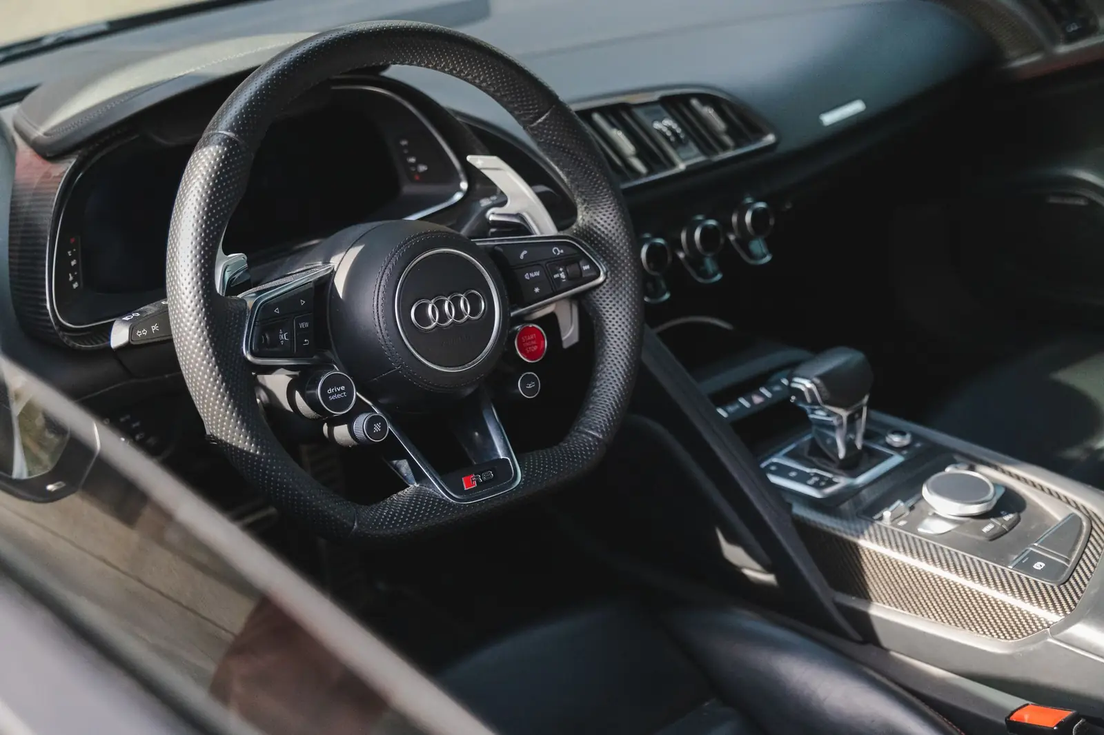 Volante y salpicadero de un Audi
